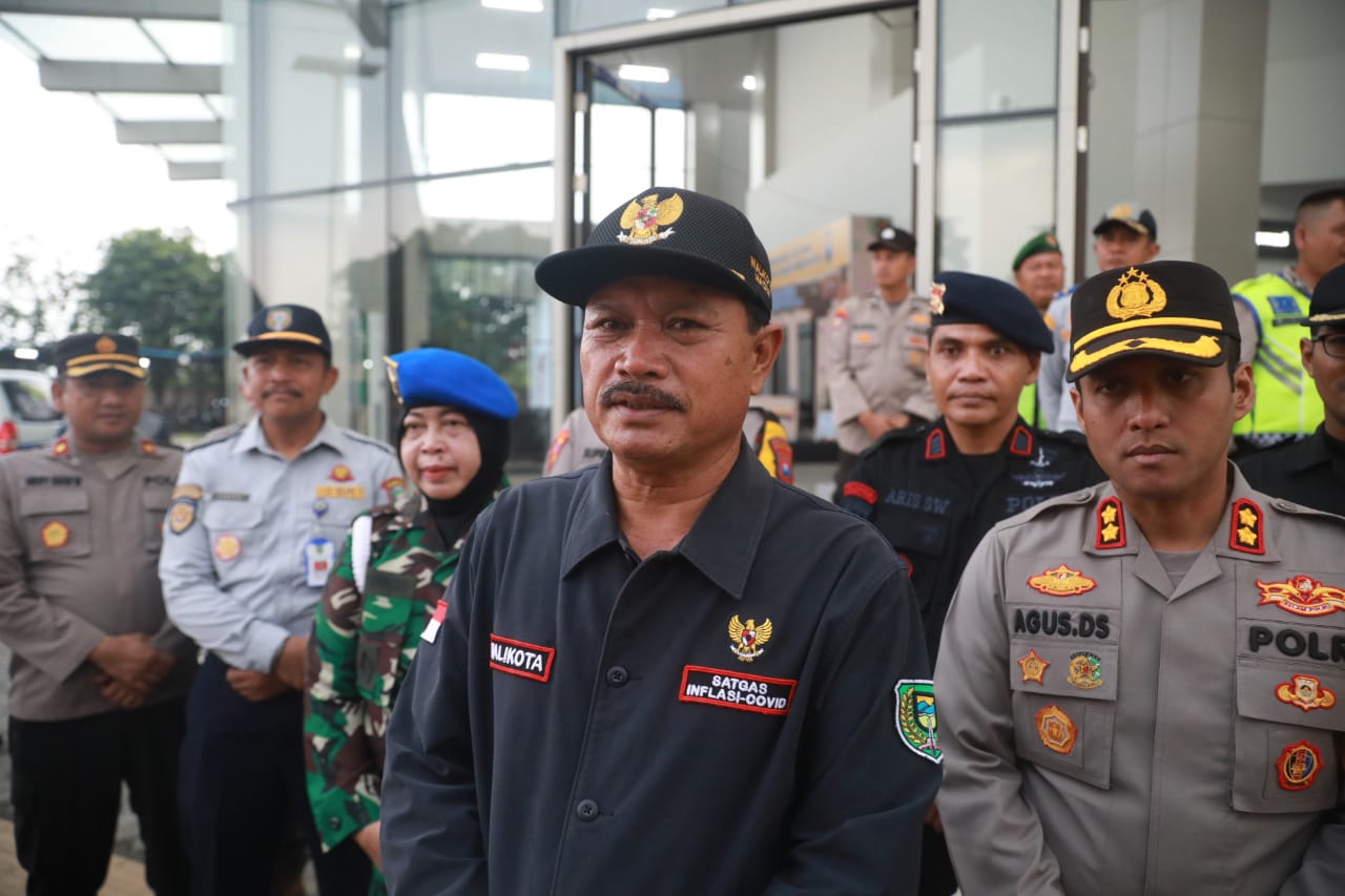 Foto 6 dari 18: Jaga Kondusivitas Kota, Forkopimda Siap Laksanakan Pengamanan Di Malam Tahun Baru