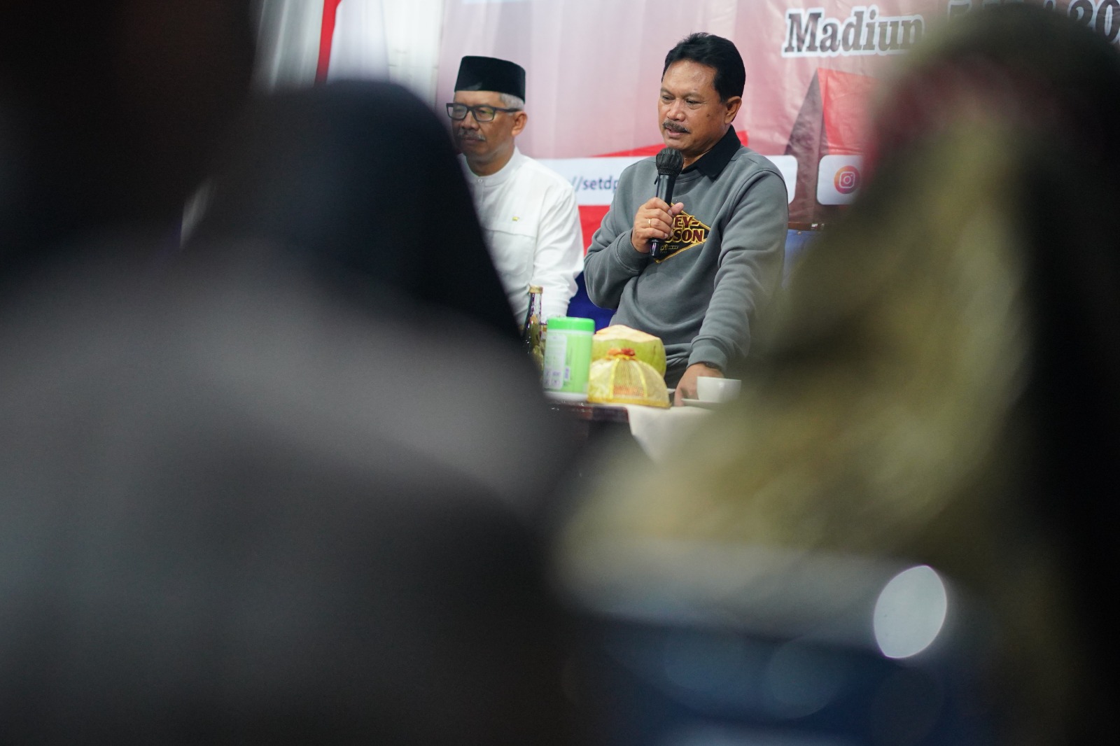 Foto 4 dari 10: Hadiri Evaluasi Perda Bersama DPRD, Wali Kota Imbau Warga Sampaikan Masukan