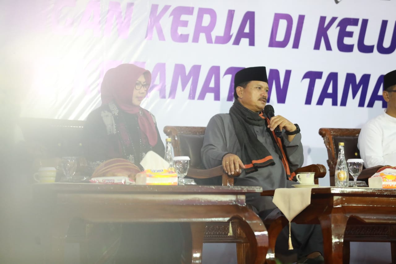 Foto 11 dari 14: Gelar Kegiatan Bersama Warga, Wali Kota Sampaikan Santunan Untuk Warga