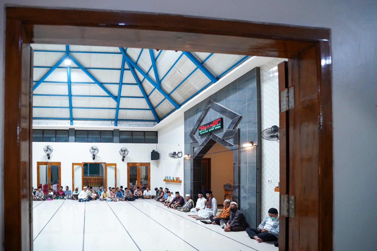Foto 5 dari 10: Terus Berlanjut, Wali Kota Gelar Safari Ramadan di Masjid Al-Barokah