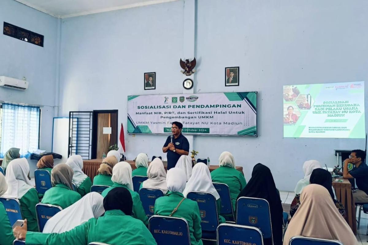 Foto 7 dari 9: Fasilitasi Perizinan Berusaha DPMPTSP Sambangi Paguyuban UMKM