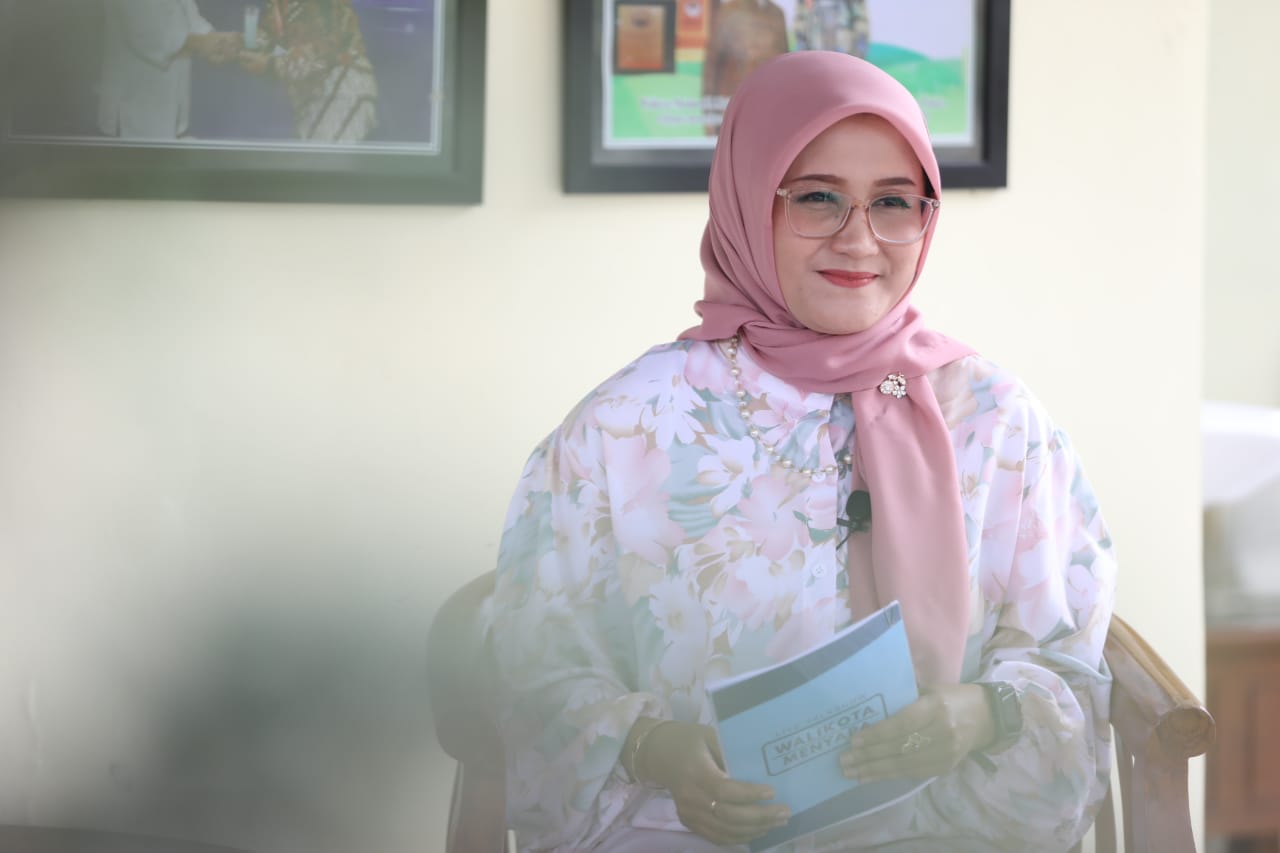 Foto 4 dari 6: Wali Kota Maidi Beberkan Ide Menarik Usai Ibadah Umrah di Tanah Suci dalam Wali Kota Menyapa