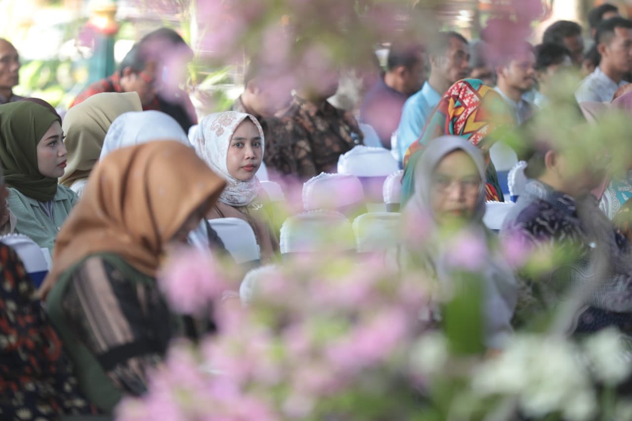Foto 11 dari 12: Gelar Halal Bihalal Bersama Keluarga PDAM, Wali Kota Pesan Jaga Kerukunan Untuk Tingkatkan Kinerja