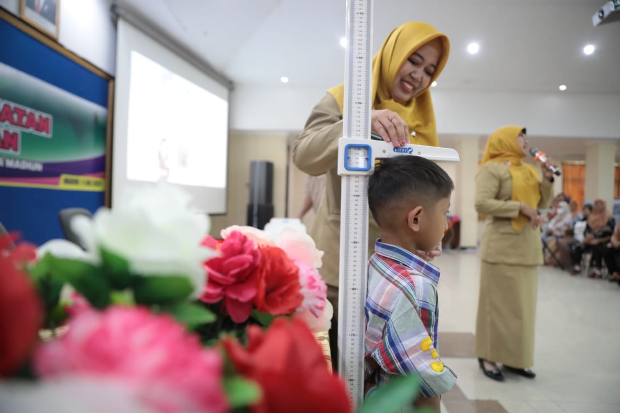 Foto 2 dari 7: Maksimalkan Pemantauan Tumbuh Kembang Balita, Dinkes Beri Pembinaan Kader Kesehatan se Kota