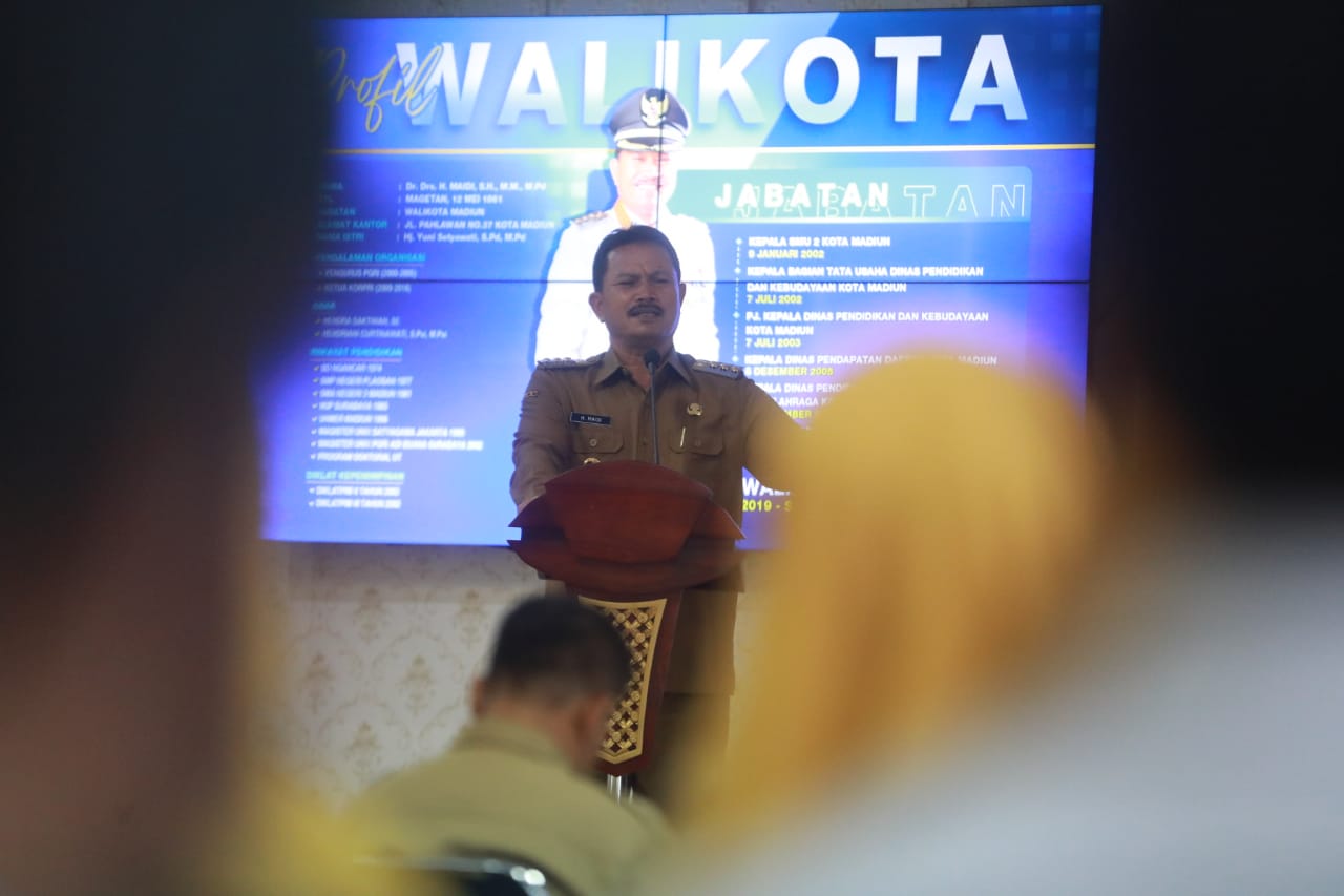 Foto 8 dari 12: Lantik Pengurus Baru KKG Dan MGMP, Wali Kota Pesan Optimalkan Pendidikan Di Kota Pendekar