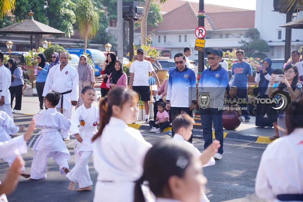 Foto 3 dari 18: Tinjau Layanan OPD saat CFD, Kepala BKN Apresiasi ASN Kota Madiun hingga Soroti Inovasi Lurah