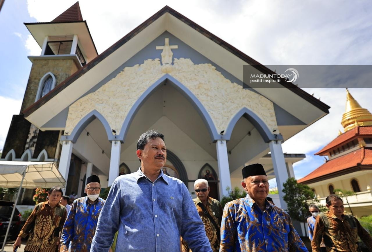 Foto 4 dari 7: Tingkatkan Toleransi Beragama, Wali Kota Ajak FKUB Kunjungi Komplek Peribadatan Puja Mandala