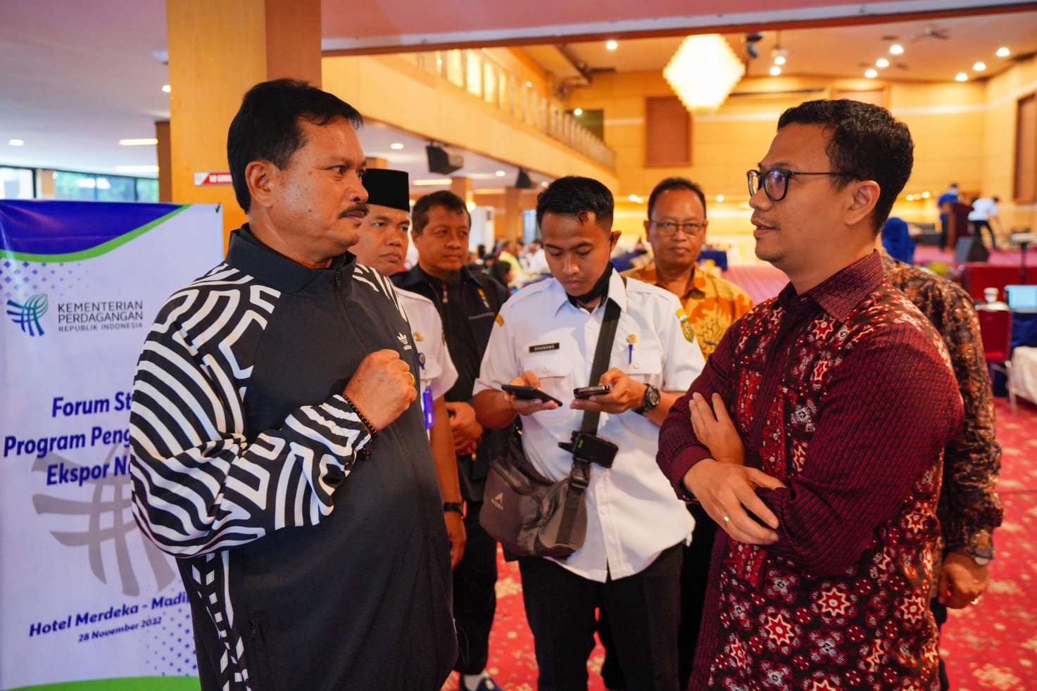 Foto 8 dari 10: Hadiri Workshop Peningkatan Daya Saing Produk Ekspor Berbasis Desain, Wali Kota Ingin Pelaku UMKM Kota Naik Kelas