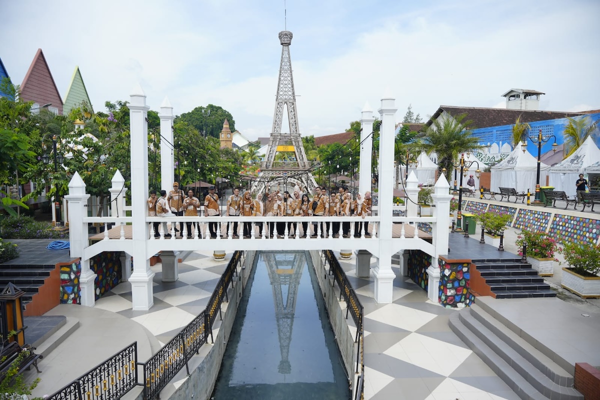 Foto 8 dari 8: Belajar Smart City dan Keliling Kota Pendekar, Kadin Kominfo Demak: Kota Madiun Keren Banget