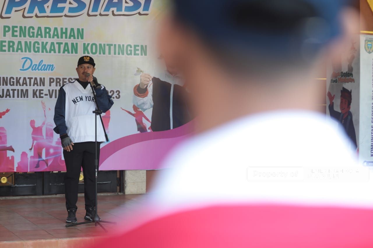 Foto 1 dari 9: Lepas Kontingen Madiun Menuju Porprov VIII Jatim, Wali Kota Targetkan Masuk 10 Besar