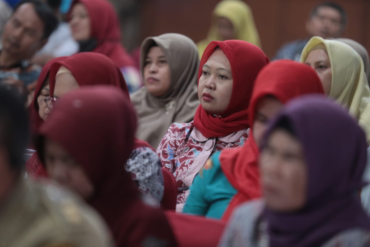 Foto 7 dari 9: Narasumber Rakor Pembinaan Wawasan Kebangsaan dan Ketahanan Nasional, Wali Kota Minta Warga Jaga Kerukunan dan Keamanan