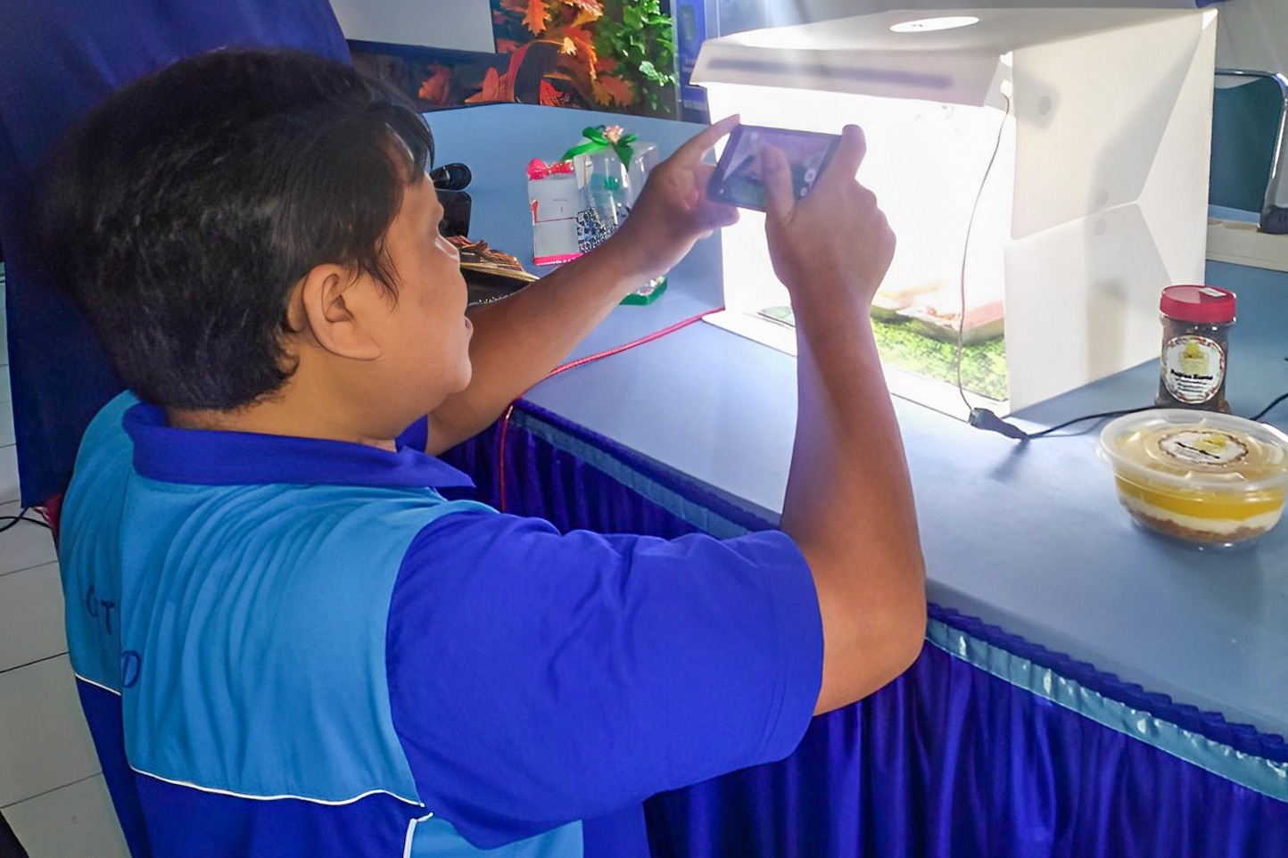 Foto 2 dari 10: Inovasi Literasi TIK KIM Pandan Arum Raih Penghargaan Dunia, Begini Sejumlah Kegiatannya