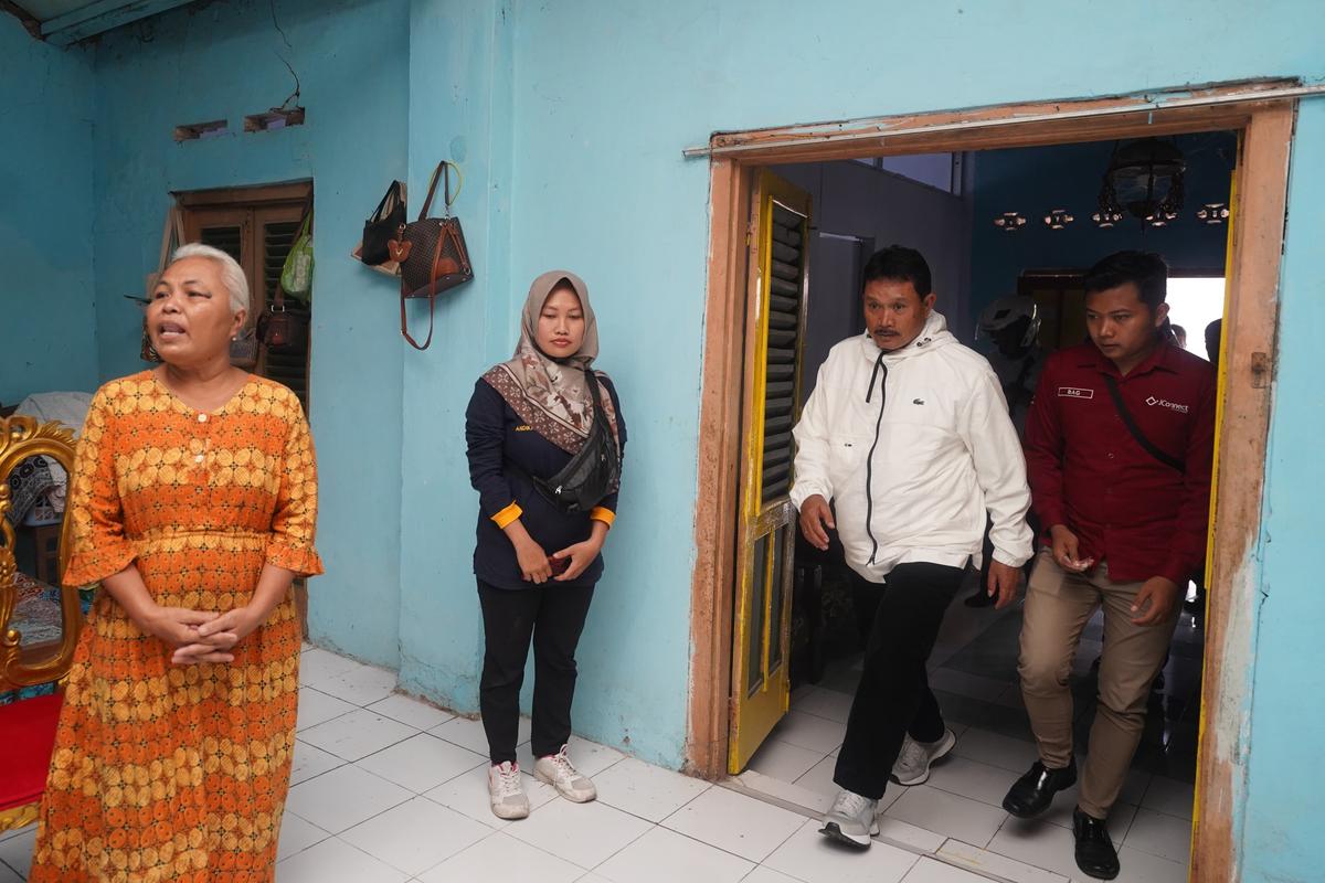 Foto 11 dari 11: Salurkan Bantuan Lansia Non Potensial, Wali Kota: Lansia di Kota Madiun Jangan Sampai Terlantar