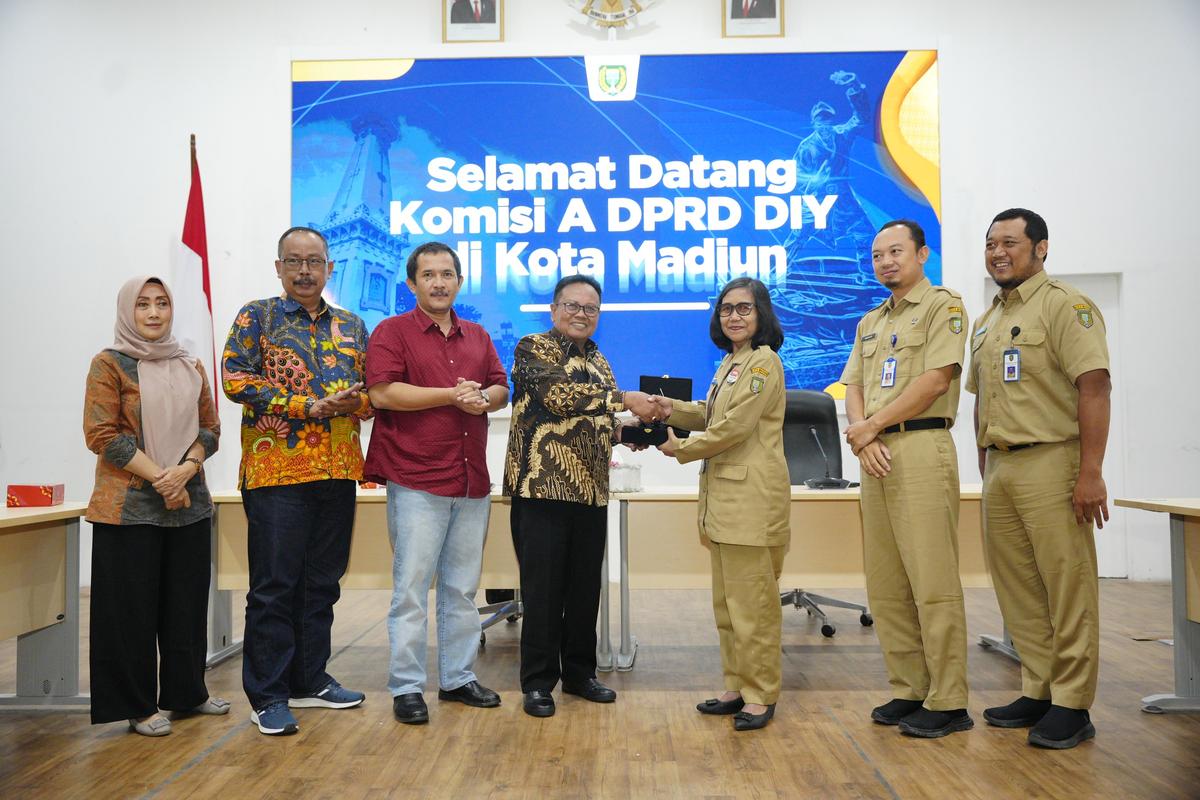 Foto utama berita: Belajar Keterbukaan Informasi di Kota Madiun, Ketua Komisi A DPRD DIY: Kota Madiun Keren dan Menginspirasi Daerah Lain
