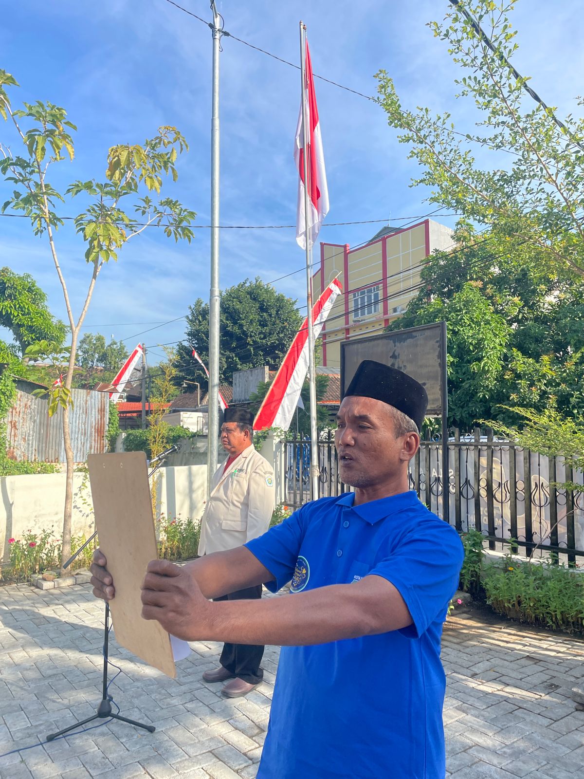Foto 6 dari 7: Bersama PSM dan TKSK, ODGJ di Kota Madiun Ikuti Peringatan HUT RI ke-78