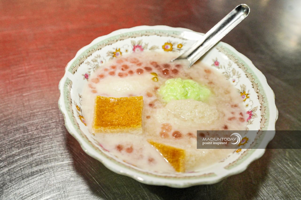 Foto utama berita: Mengenal Wedang Slendro Khas Gaguk Suratno, Minuman Penghangat Badan di Kala Penghujan