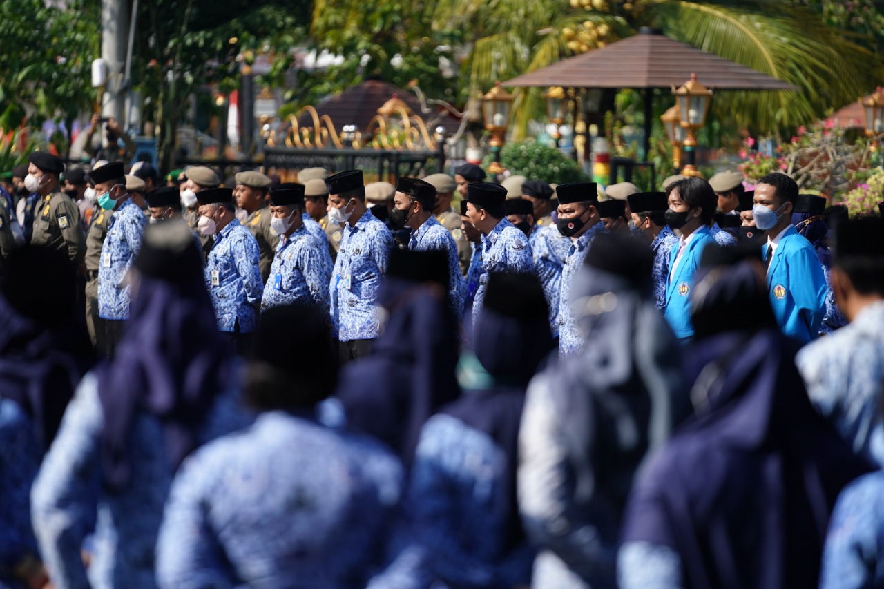 Foto 2 dari 10: Peringati Hari Pahlawan, Mensos Ajak Masyarakat Lanjutkan Perjuangan Isi Kemerdekaan