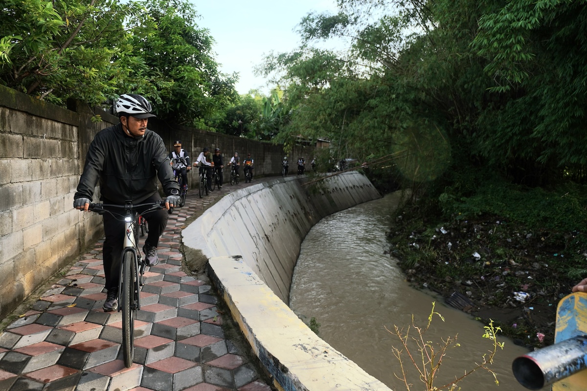 Foto 2 dari 9: Gowes Pagi, Wali Kota Cek Sejumlah Pembangunan Hingga Beri Pembinaan Kepala OPD