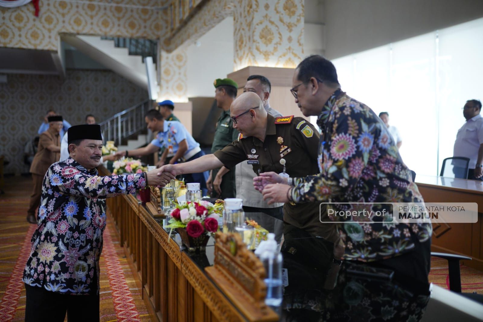 Foto 4 dari 7: Rapat Paripurna Bersama DPRD, Wali Kota Maidi Komitmen Utamakan Pelayanan Publik