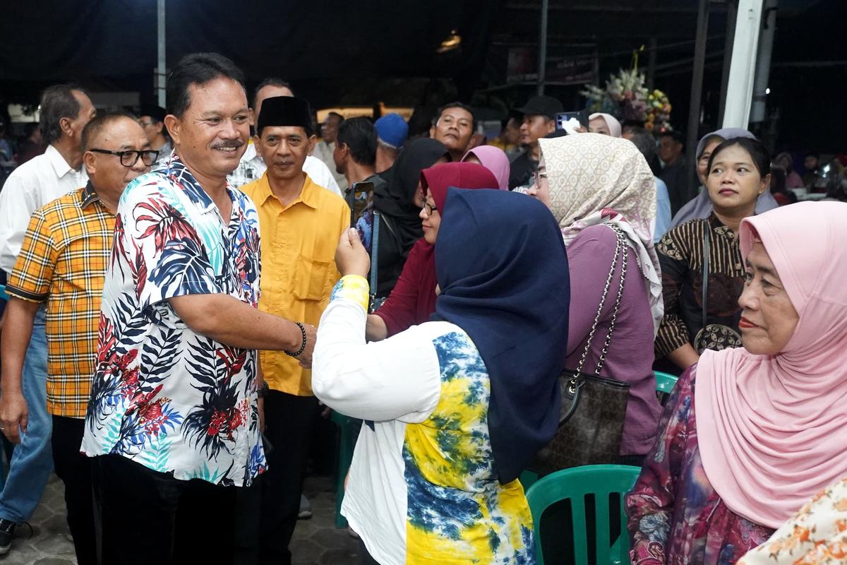 Foto 1 dari 8: Hadiri Tasyakuran Caleg Sudarmadji, Wali Kota Berikan Selamat