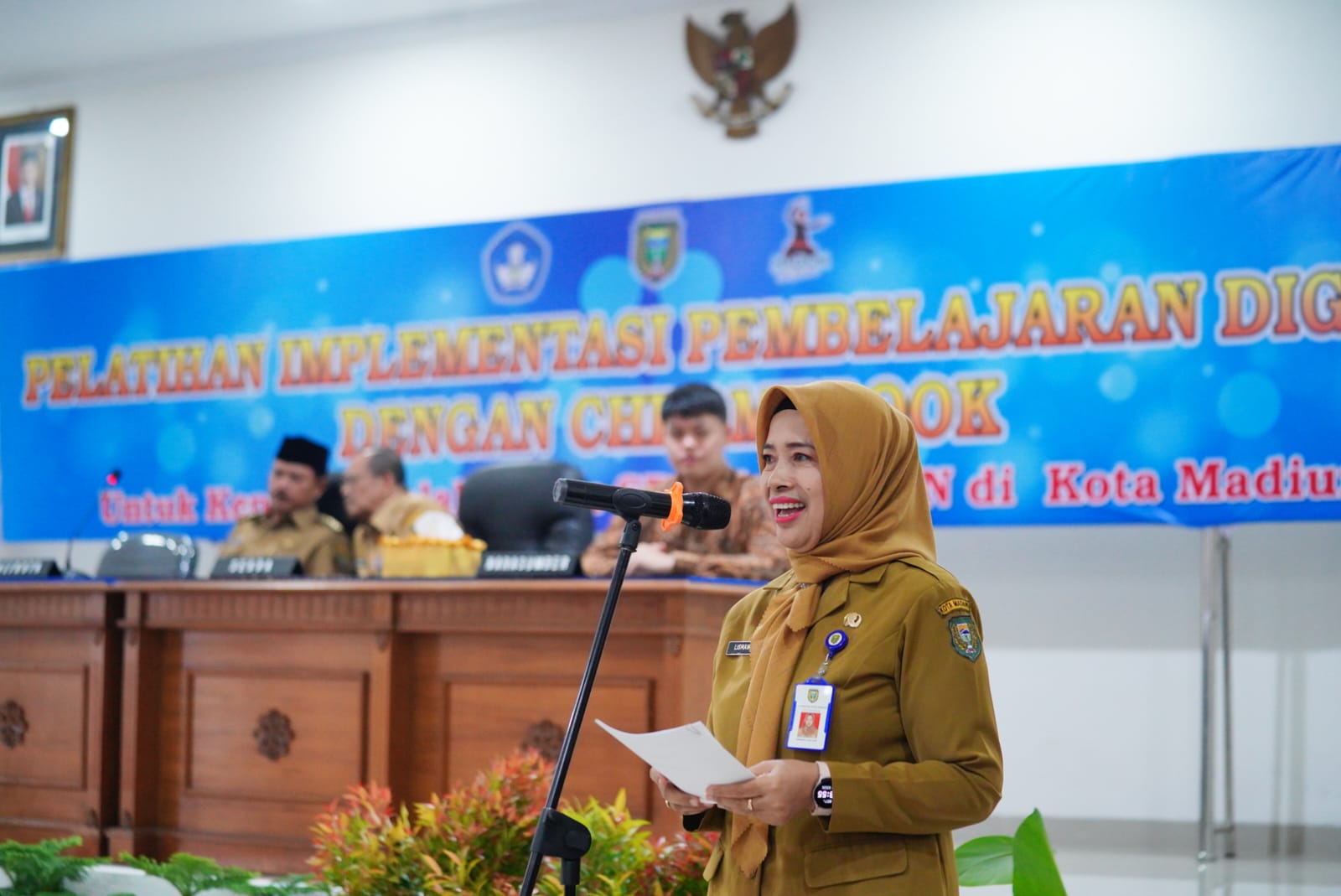 Foto 5 dari 10: Buka Pelatihan Pelatihan Digital dengan Chromebook, Wali Kota: Guru Harus Melek Perubahan