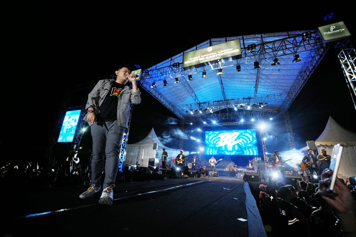 Foto 8 dari 8: Hadiri Konser Denny Caknan, Wali Kota Sebut Masih Banyak Acara Besar Peringatan Hadi Jadi