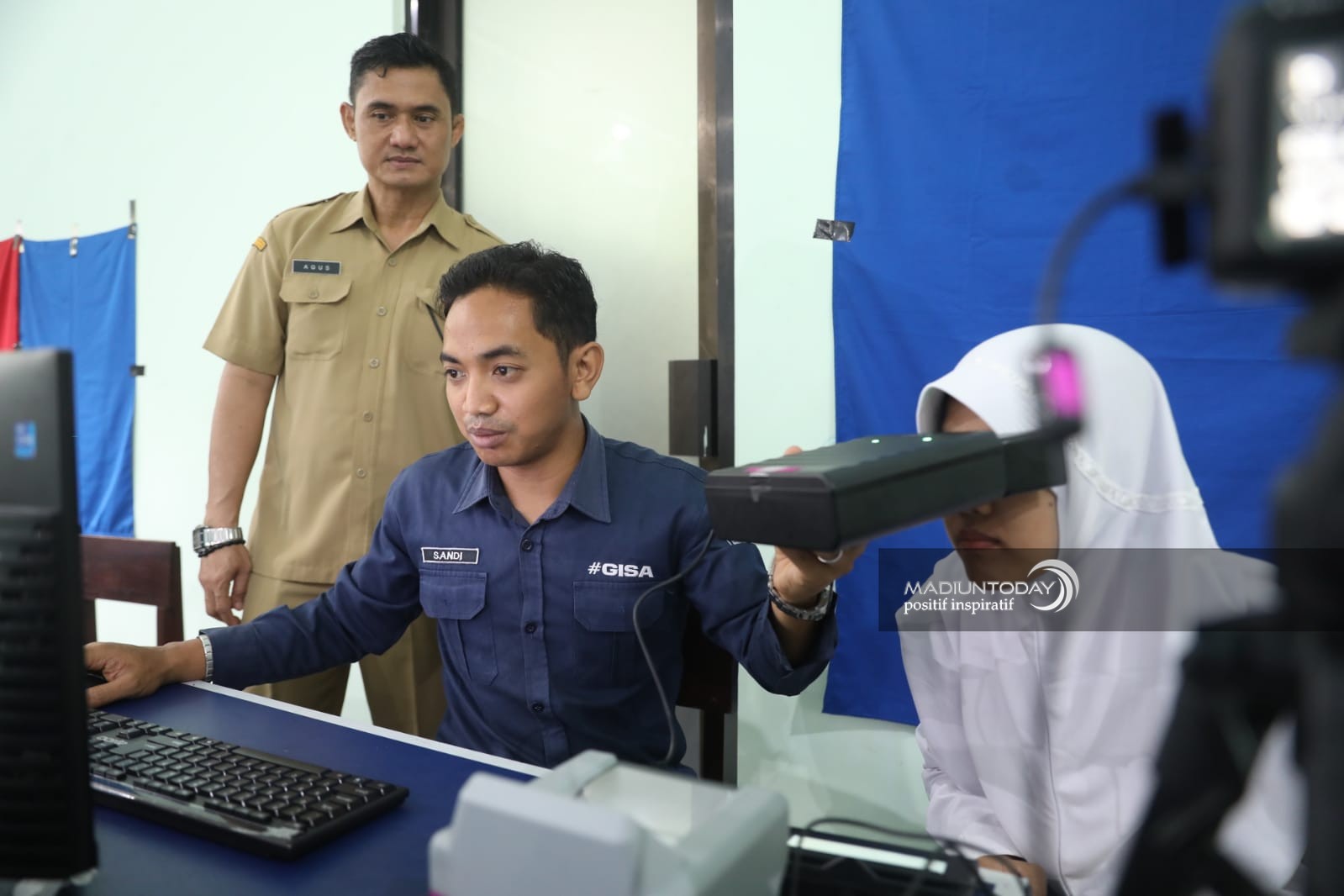 Jemput Bola Perekaman E-KTP Pemula, Dispendukcapil Optimis Target Terpenuhi