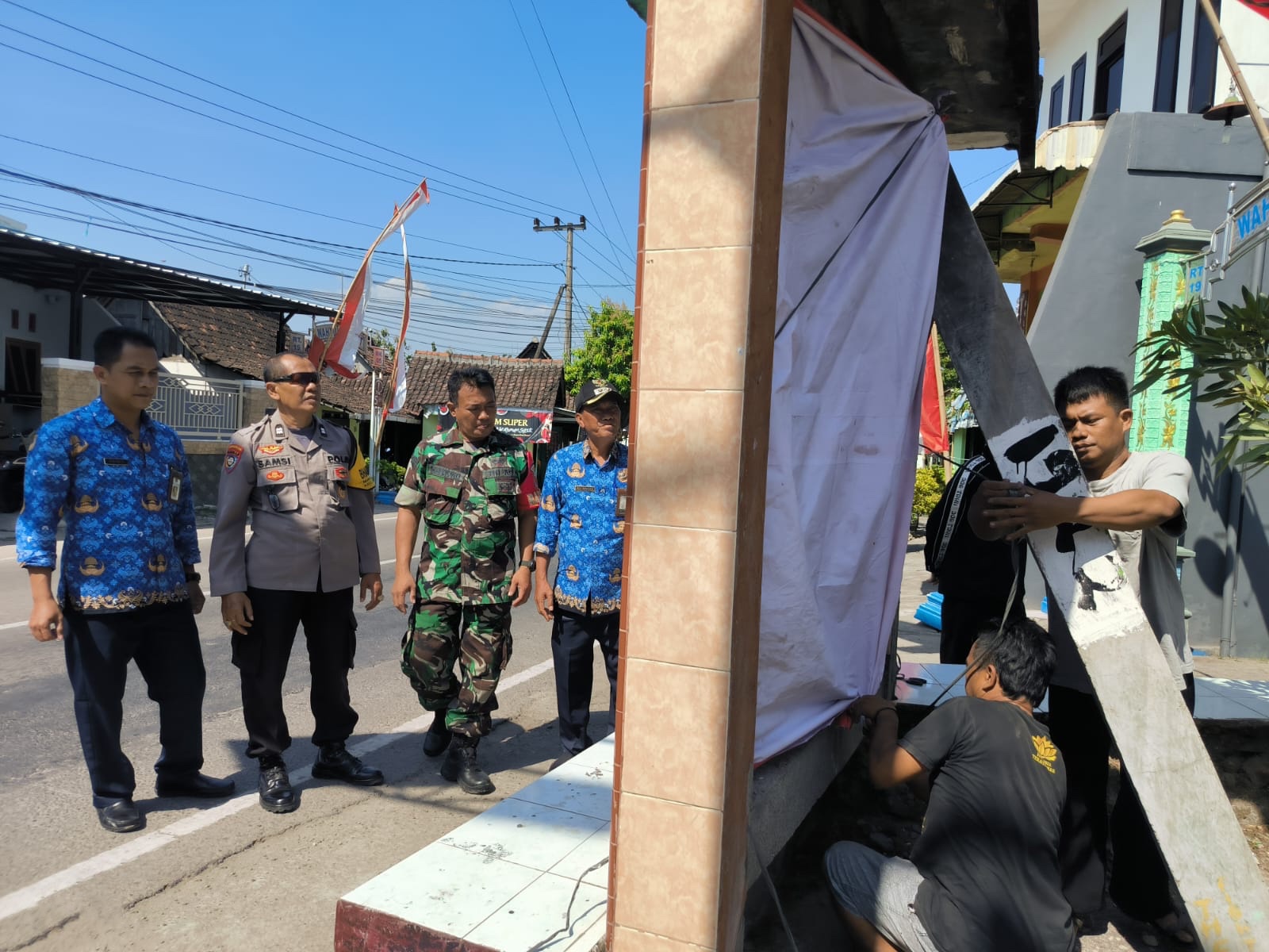 Foto 4 dari 6: Wujudkan Komitmen Kamtibmas Di Kota Madiun, Pendekar Di Kelurahan Manguharjo Tutup Tugu Perguruan Pencak Silat