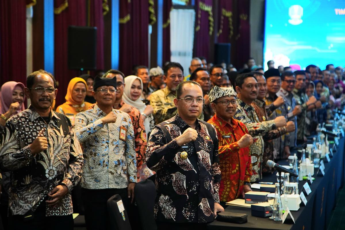 Foto 5 dari 9: Kota Madiun Raih TPID Berkinerja Terbaik Wilayah Jatim