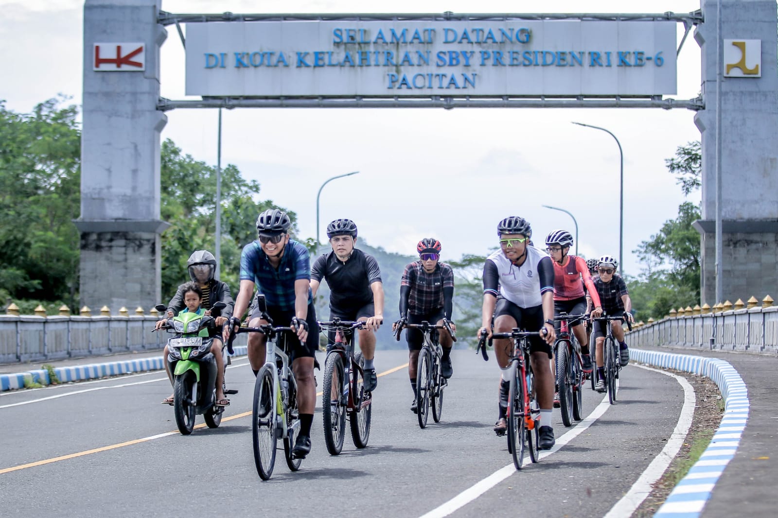 Foto 7 dari 7: Mainsepeda.com Gandeng ISSI Gelar East Java Journey 2023, Sajikan Keindahan Kota Madiun Sebagai Checkpoint Pertama