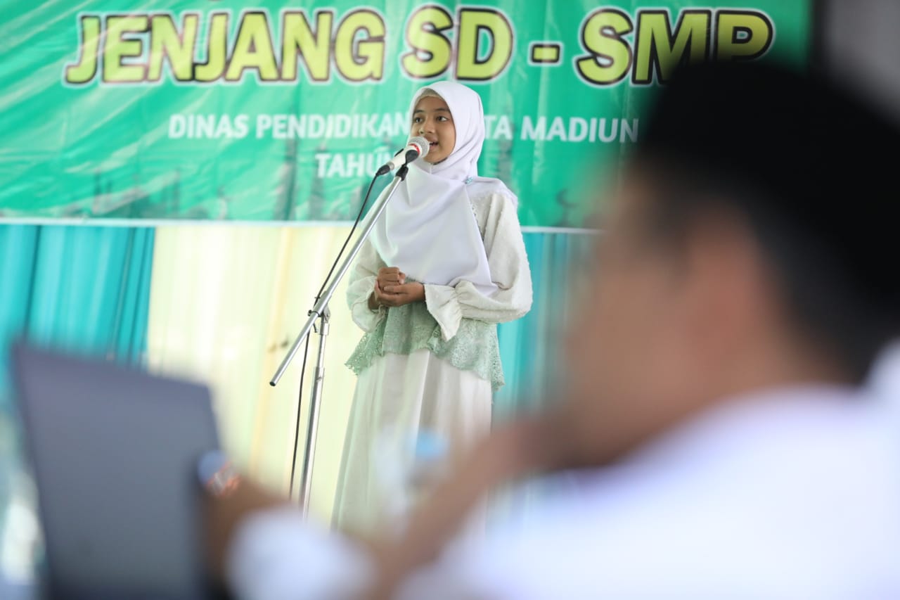 Foto 10 dari 11: Wadahi Potensi Religi Siswa, Dindik Kota Madiun Gelar Musabaqah Syarhil Qur'an