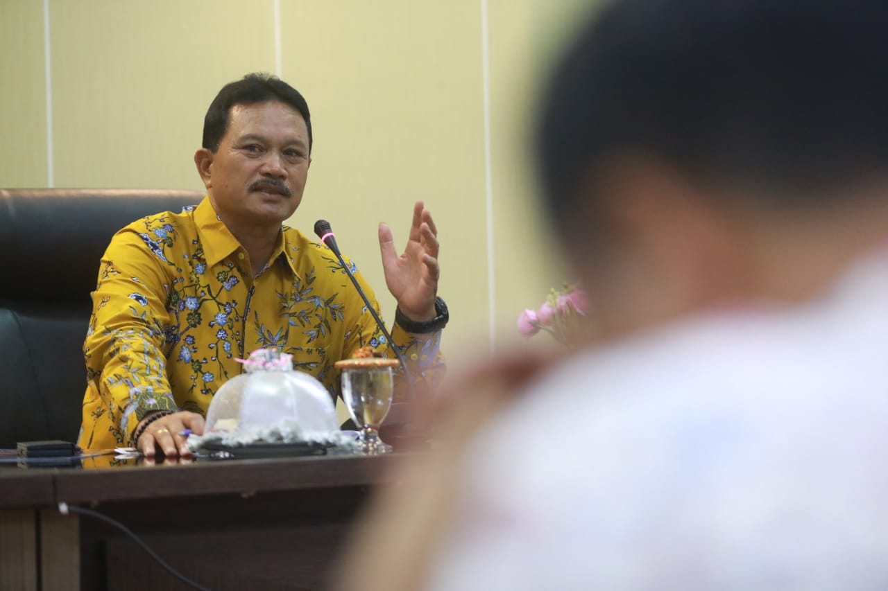 Foto 6 dari 11: Rapat Persiapan Pelaksanaan Pavingisasi dan PJU, Wali Kota : Pelayanan Kota Harus Optimal
