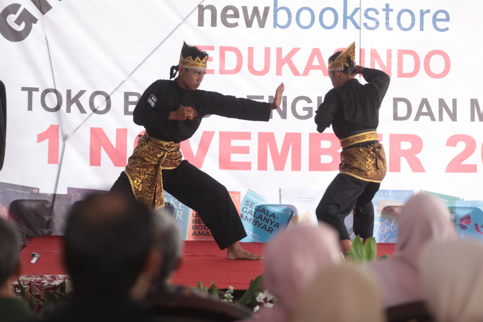 Foto 11 dari 13: New Book Store Hadir di Kota Pendekar, Wali Kota: Ini Semakin Melengkapi Sarana di Kota Madiun