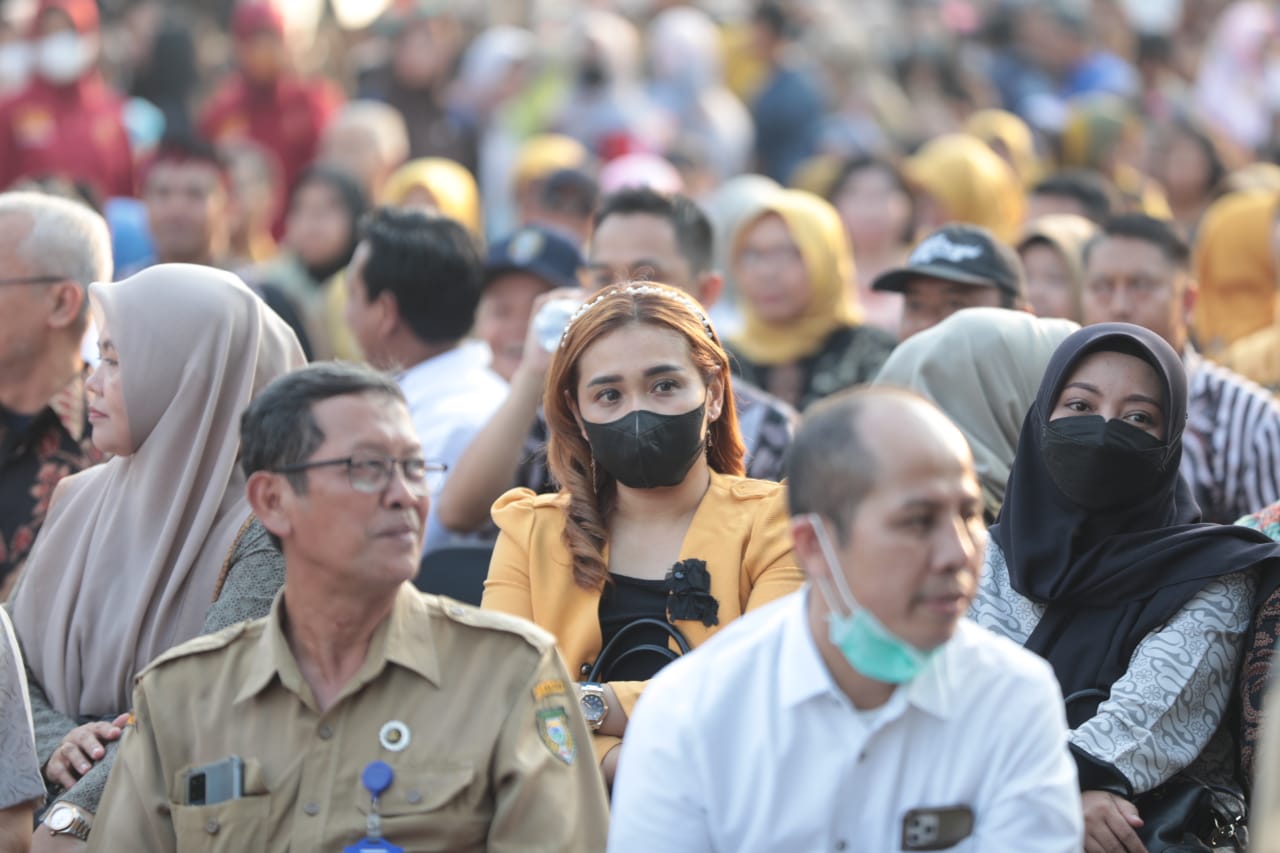 Foto 2 dari 11: Peringati HJM Ke-105, Wali Kota Gelar Pesta Rakyat Di PSC