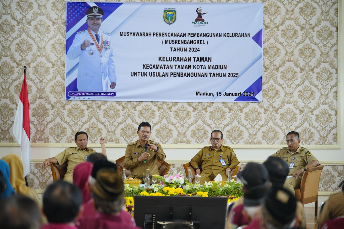 Hadiri Musrenbang Taman Dan Manisrejo, Wali Kota Sampaikan Rencana Pembangunan Tahun Ini