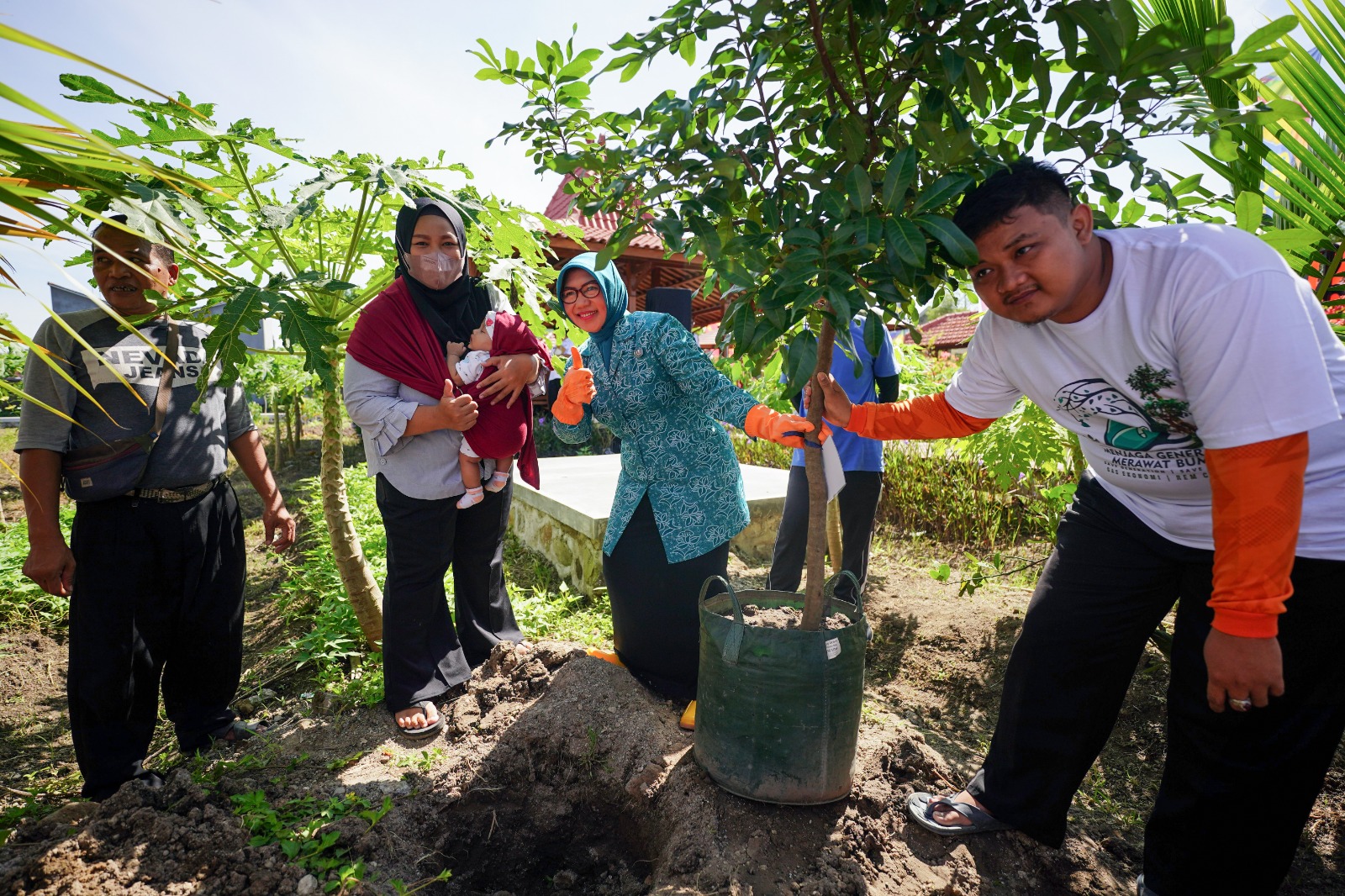 Foto 4 dari 10: Masuk Nominasi Kampung KB Kategori Penguatan, Kelurahan Klegen Terima Tim Juri Kunjungan Lapangan