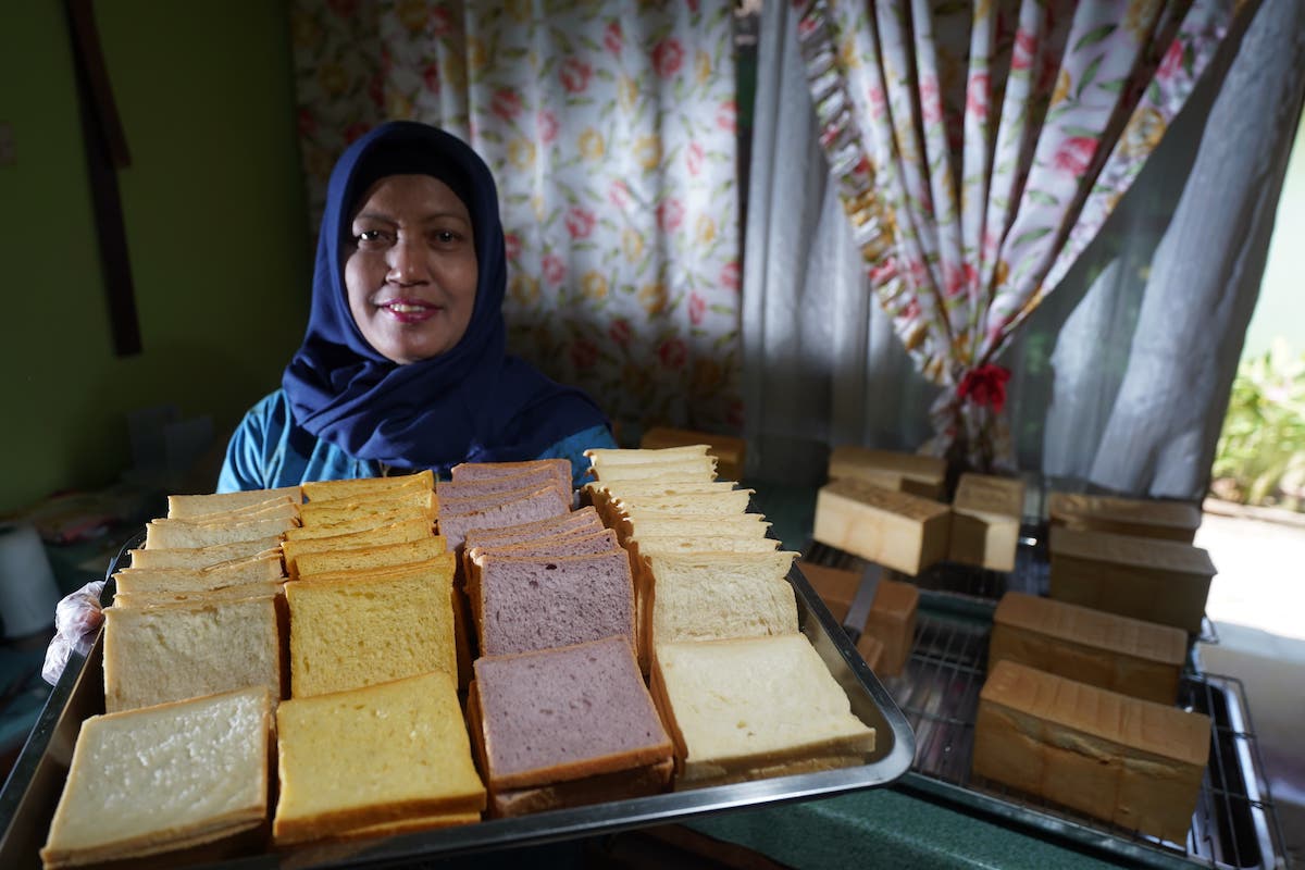 Foto utama berita: Mencicipi Lembutnya Roti Tawar Ubi dan Labu Buatan Tien Hariyani