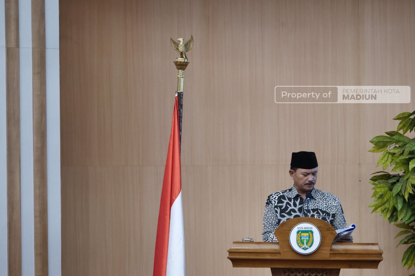 Foto utama berita: Hadiri Rapat Paripurna Bersama DPRD, Wali Kota Sampaikan Nota Keuangan Atas Raperda P-APBD 2023