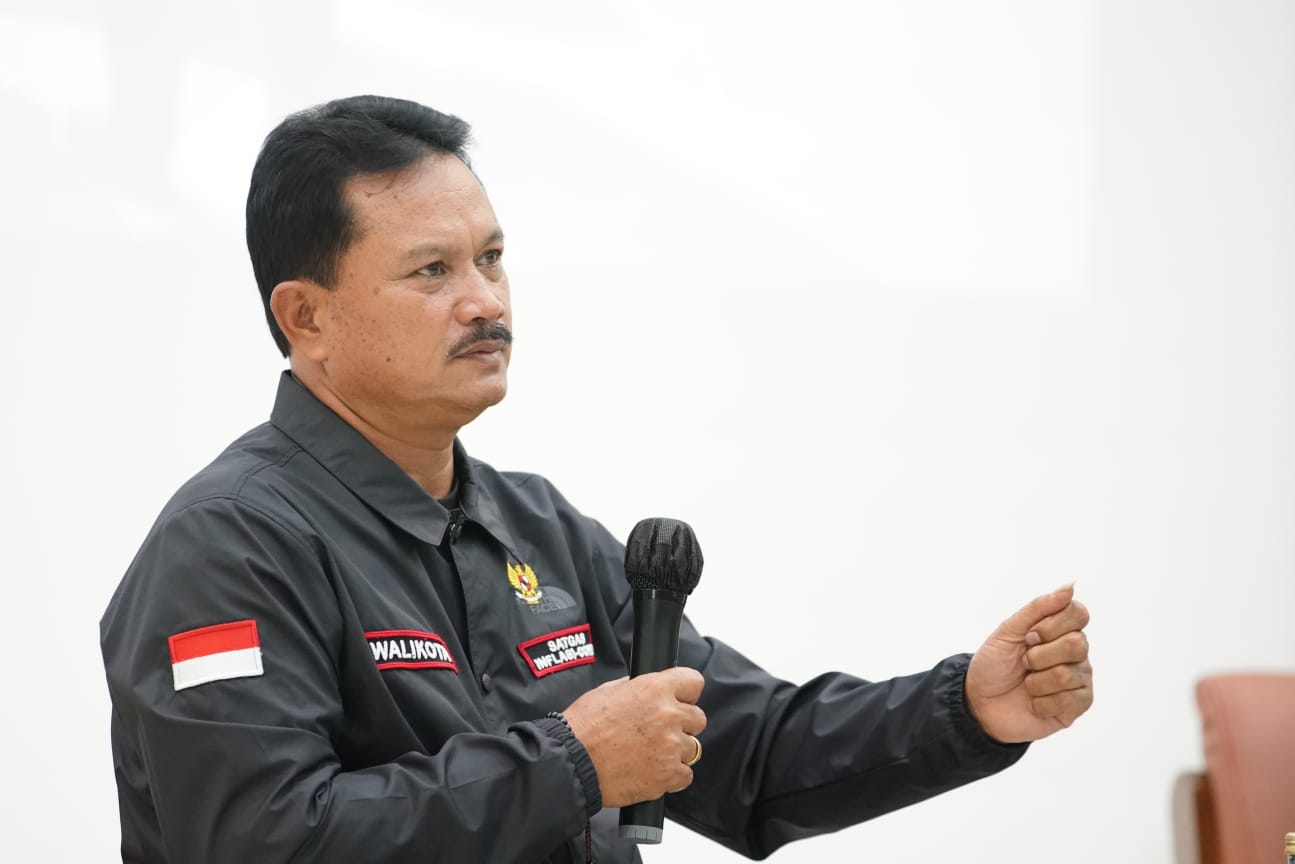 Foto 2 dari 10: Jadi Pembicara Seminar di Unmer, Wali Kota: Perbedaan Harus Bisa Menyempurnakan Kehidupan