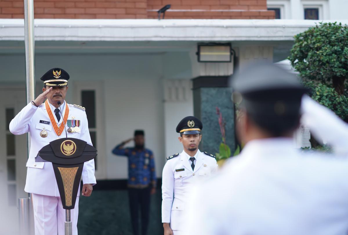 Peringati Hari Otonomi Daerah, Wali Kota Juga Serahkan Hadiah Lomba Kelurahan Berhasil dan Lomba Gotong Royong