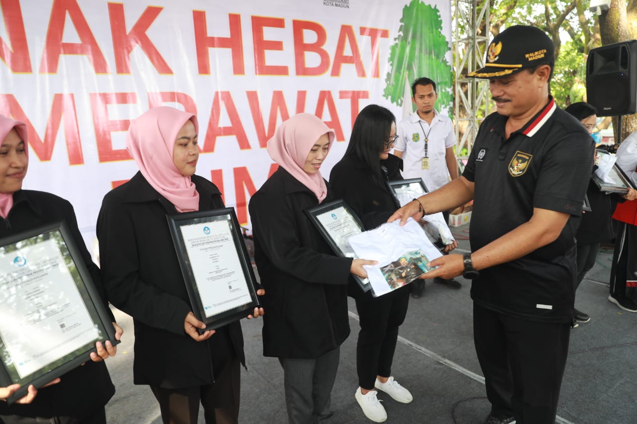 Foto 6 dari 12: Puncak HUT HIMPAUDI, Wali Kota Pesan Guru dan Orangtua Perhatian Terhadap Anak