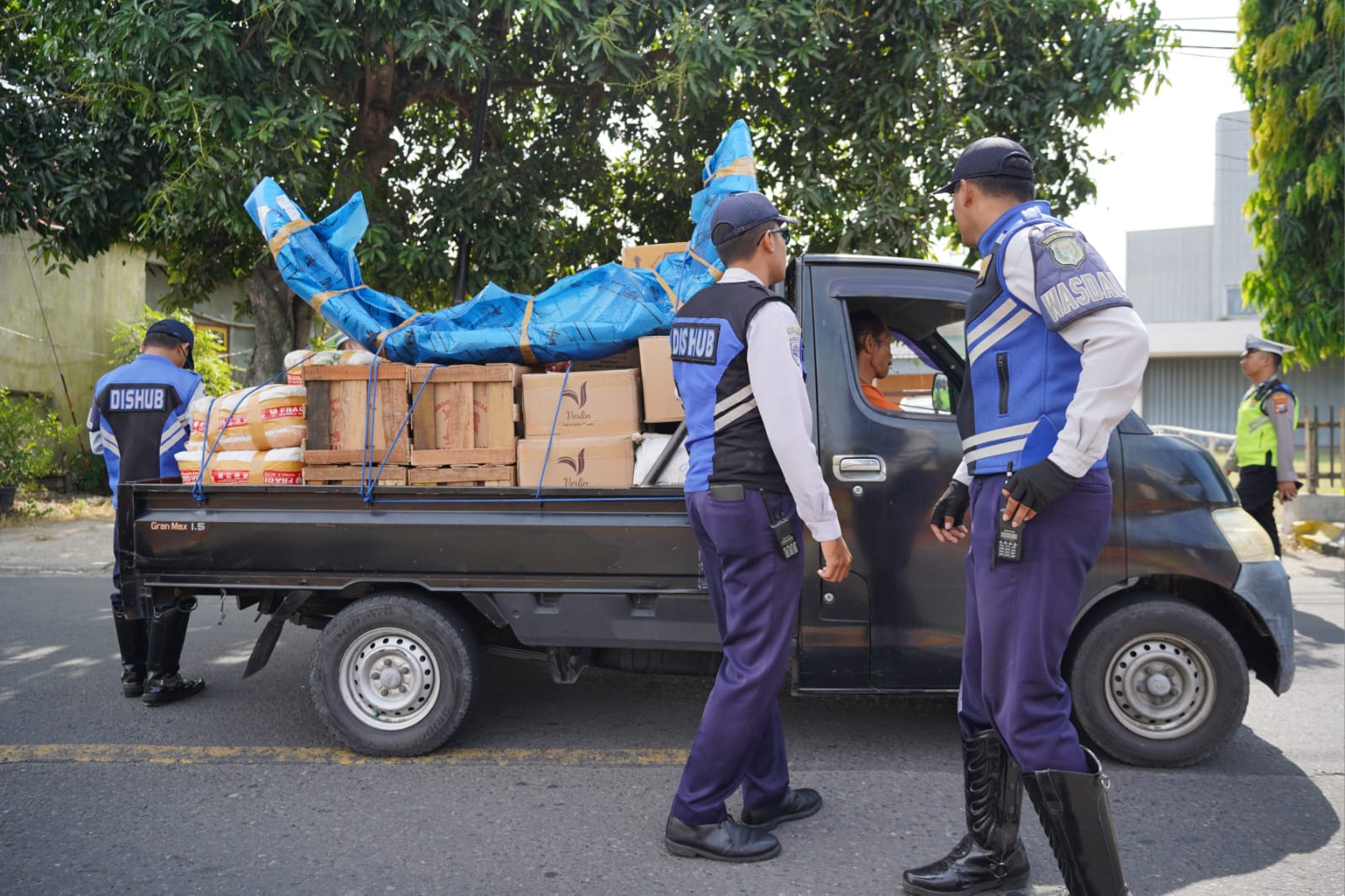 Foto 8 dari 9: Tiga Hari Razia Gabungan, Petugas Dapatkan 55 Pelanggaran