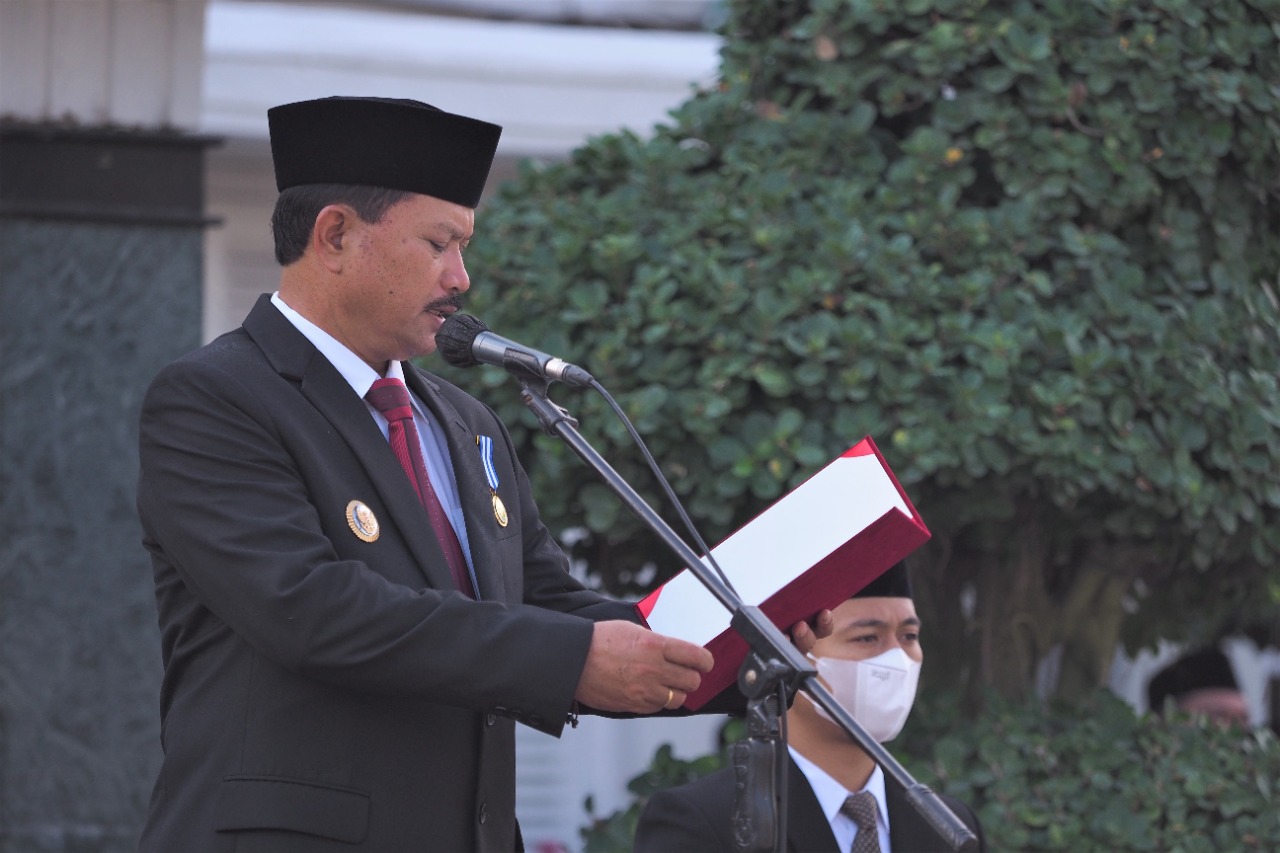Foto 3 dari 10: Wali Kota Pimpin Upacara Hari Kesaktian Pancasila