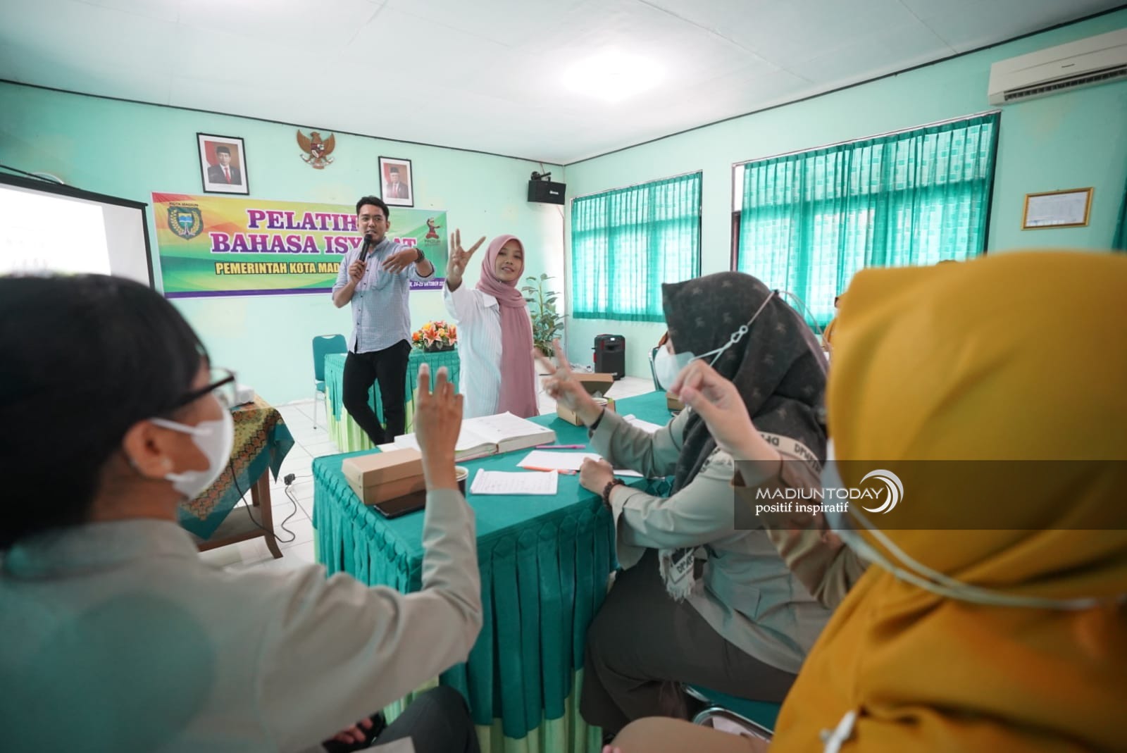 Tingkatkan Pelayanan Untuk Masyarakat, BKD Bekali OPD Dengan Keterampilan Bahasa Isyarat