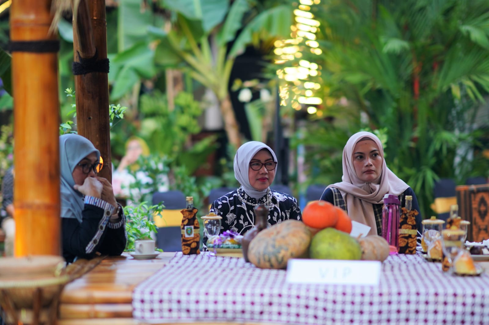 Foto 4 dari 6: Gelar Kopi Senja, Wali Kota Koordinasikan Hari Jadi Bersama Forkopimda
