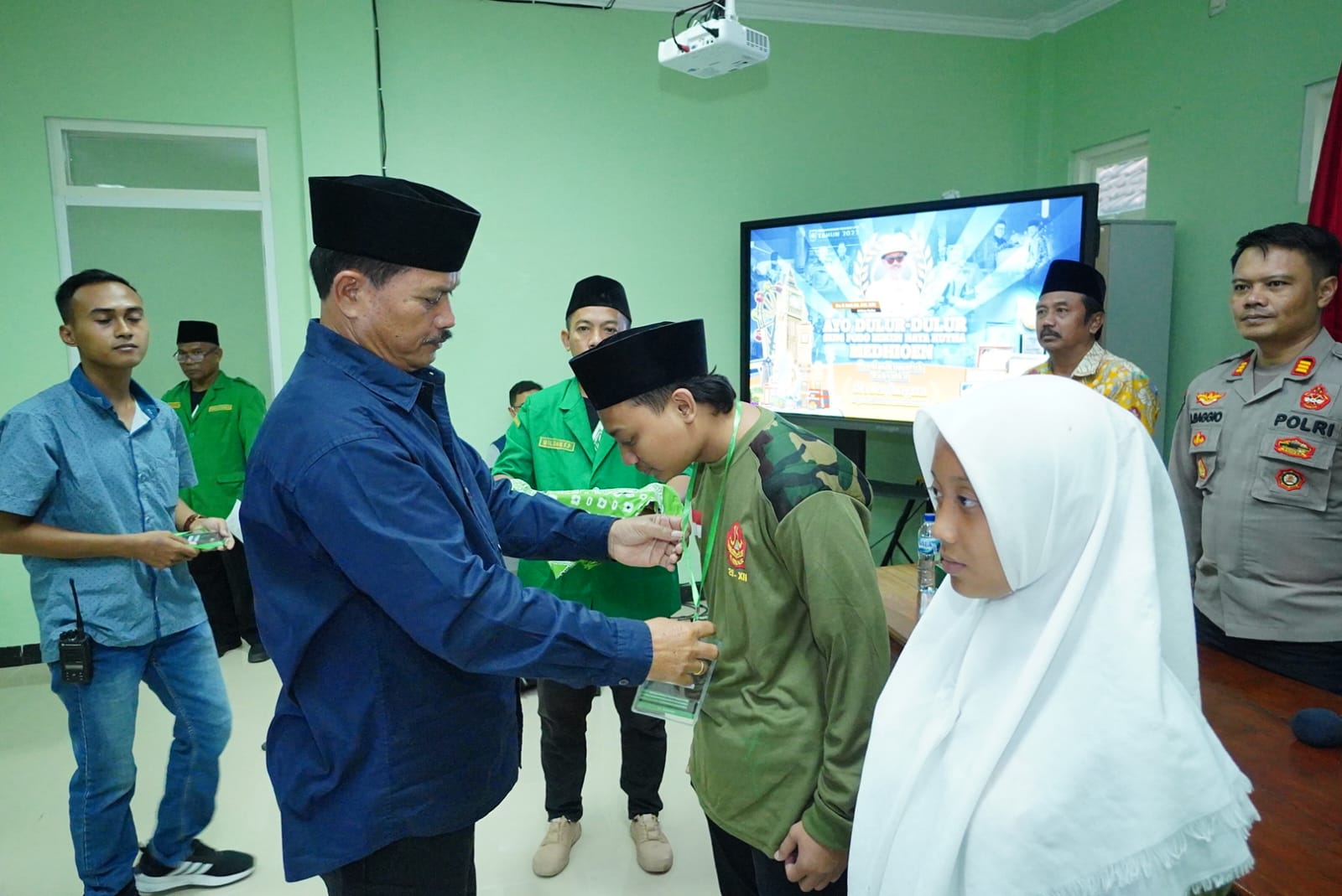 Foto 3 dari 6: Buka Diklatsar Banser, Wali Kota Harap Banser Jadi Andalan Pengamanan