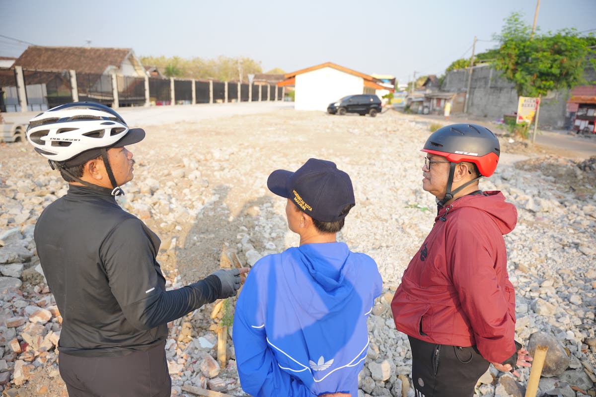 Foto 2 dari 8: Gowes Pagi Cek Pembangunan, Wali Kota Pastikan Semua Sesuai Target