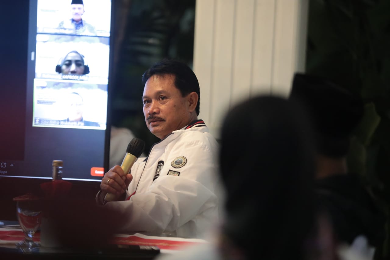 Foto 4 dari 10: Pengarahan Malam Lanjut Sepedahan, Wali Kota Ingin Kepala OPD Tetap Bugar di Kala Ramadan