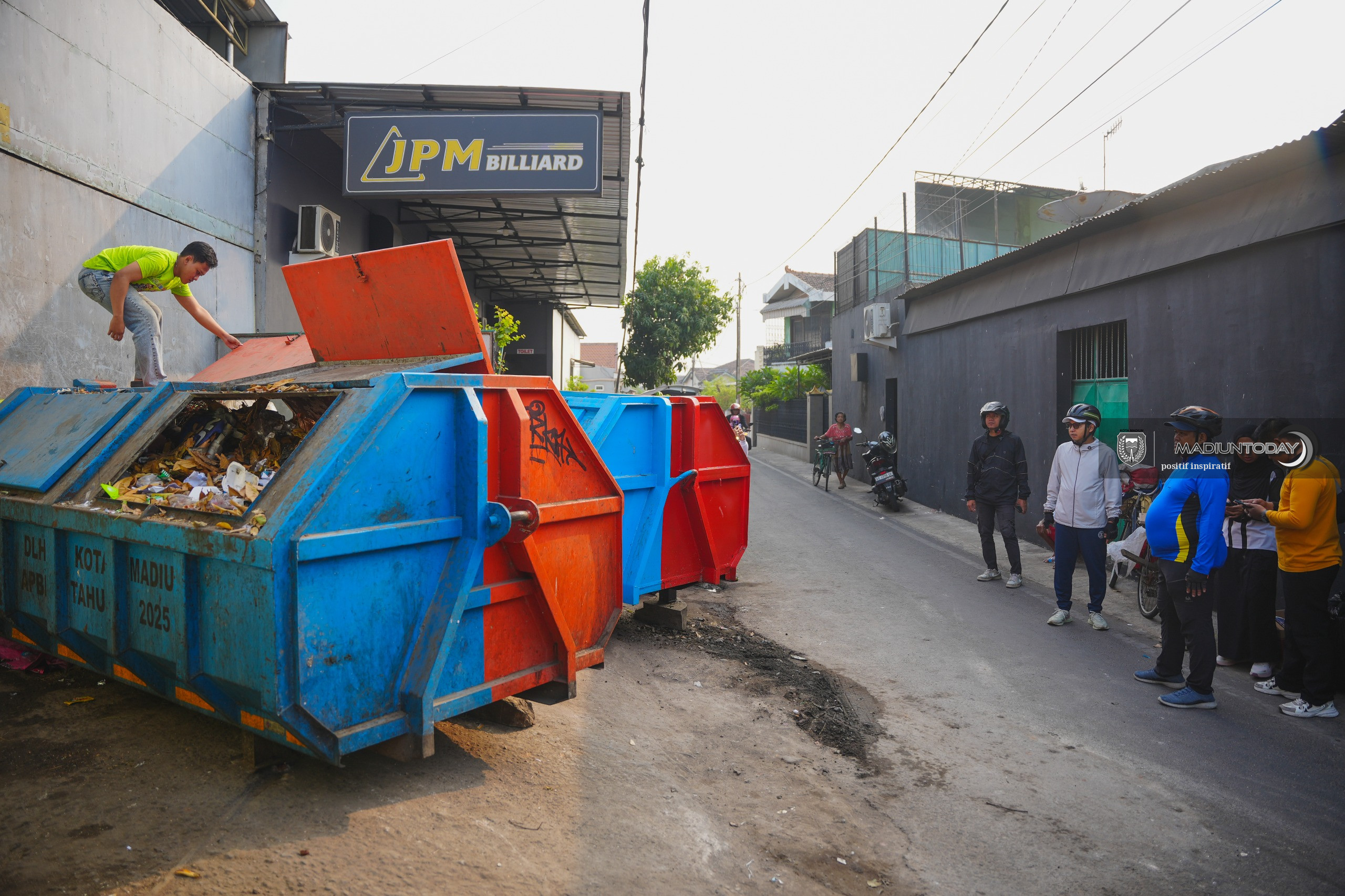Foto 7 dari 9: Bertahun-tahun Dikeluhkan, TPS Pudak Madiun Akhirnya Dipindah