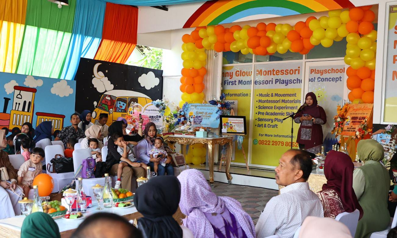 Foto 4 dari 9: Turut Resmikan Sunny Glow Montessori, Wali Kota Harap Jadi Penyempurna Kualitas Pendidikan Di Kota Madiun